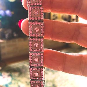 Pretty sparkly pink little bracelet with beautiful pink stones on stretchy band